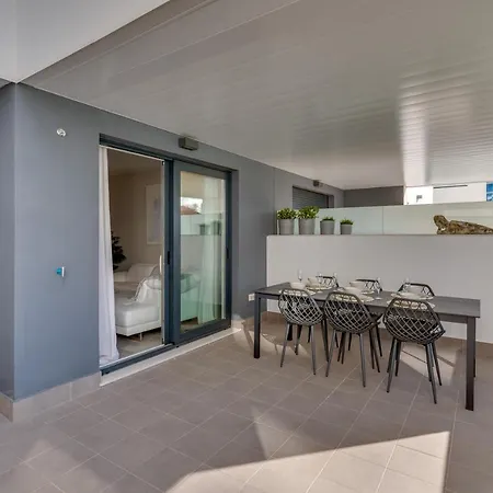 Vacation I Via Celere, Huge Terrace, Brand New Complex, Close To The Beach, Center