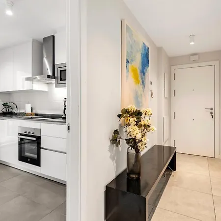 Appartement Vacation I Via Celere, Huge Terrace, Brand New Complex, Close To The Beach, Center